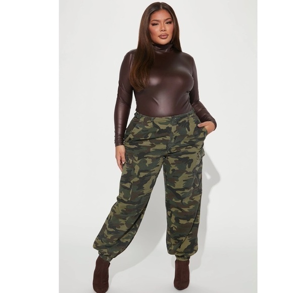 FAUX Leather Choc Brown Mock Neck Bodysuit 2X Fits 1X - Picture 5 of 7